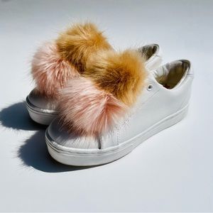 SAM EDELMAN Leya Faux Fur Pom Pom White Leather Slip On Sneakers Size 5 Womens
